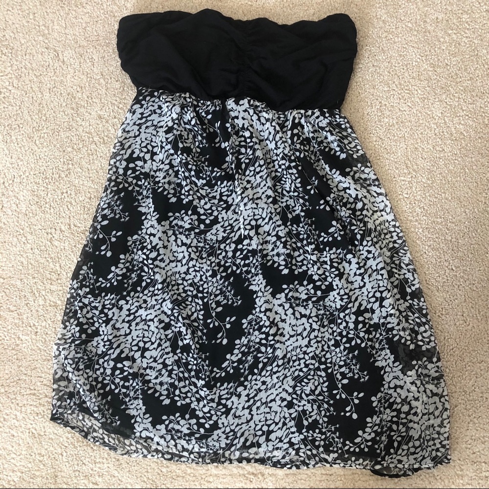 Express Strapless dress Size L